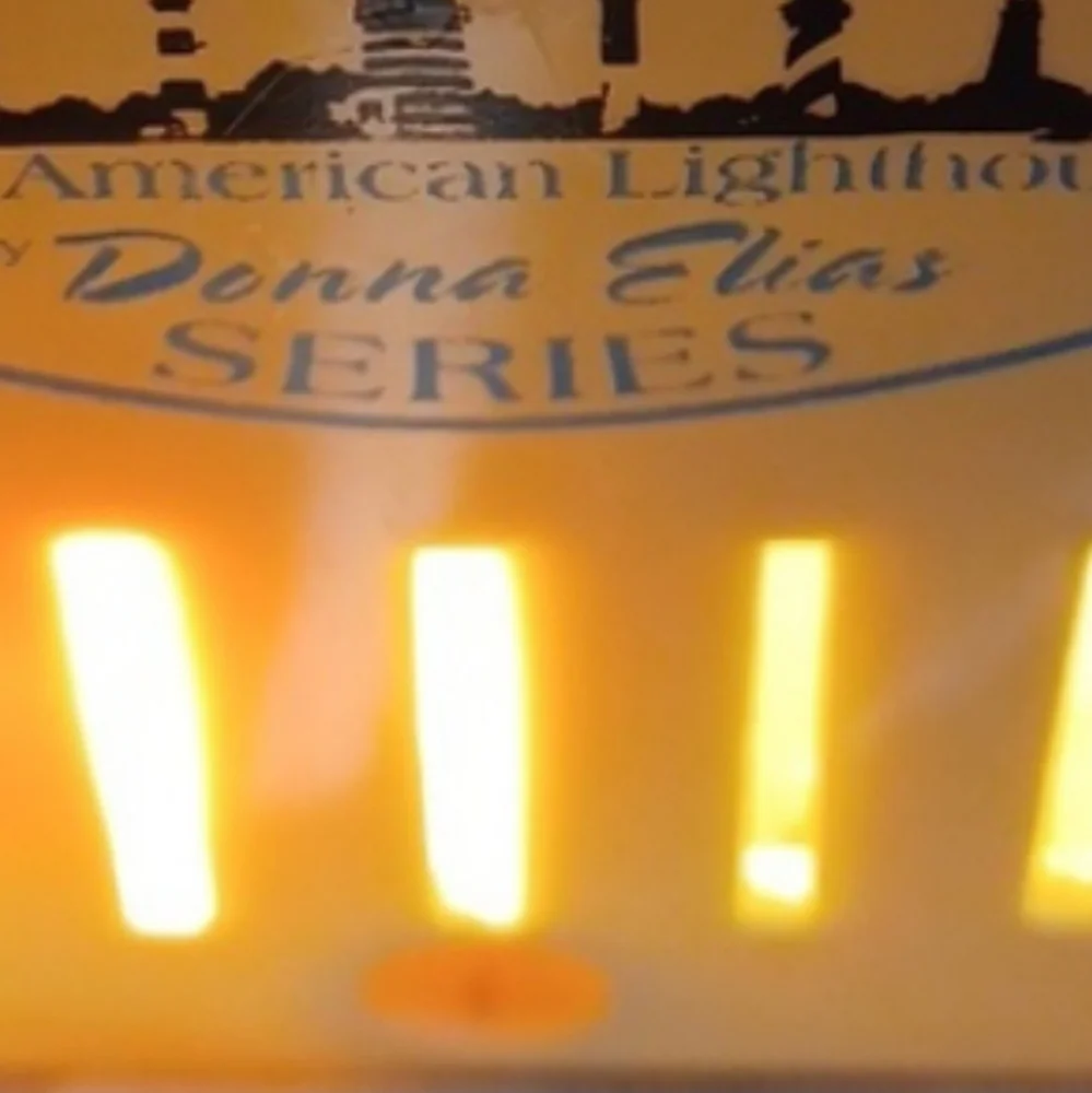 Donna‎ Elia,s Series Plastic American Light Houses